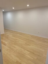 5491 Av. Victoria in Montréal, QC - Building Photo - Building Photo