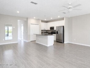 12835 Josslyn Ln in Jacksonville, FL - Building Photo - Building Photo