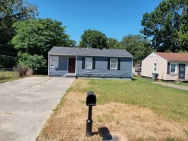 4407 Beacon Hls Dr in Memphis, TN - Building Photo