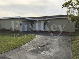 9280 Sunset Strip in Sunrise, FL - Building Photo