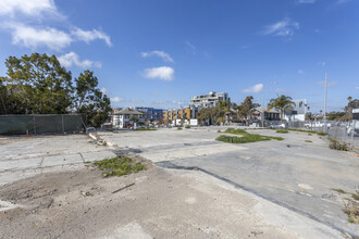 Columbia and Hawthorn in San Diego, CA - Building Photo - Building Photo