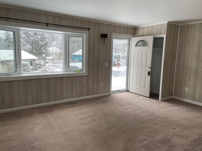 93 Cedar Hill Rd in Northborough, MA - Building Photo - Building Photo