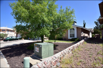 1174 Upper Canyon Pl in El Paso, TX - Building Photo - Building Photo