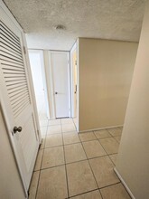 1440 Holden Ave in Orlando, FL - Foto de edificio - Building Photo