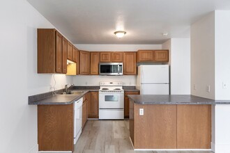 2024 Cotton Willow Ln in Holladay, UT - Building Photo - Building Photo