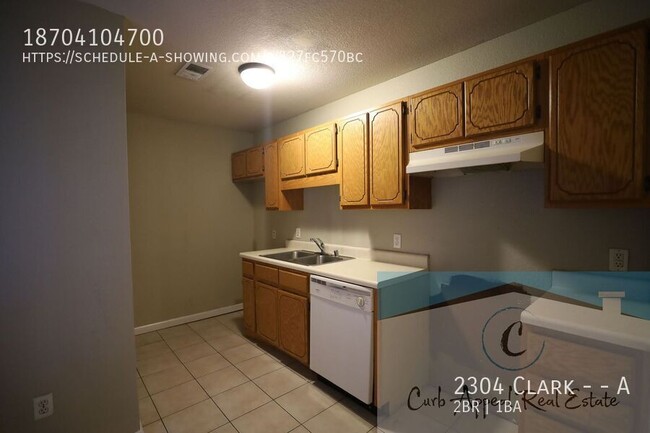 2304 Clark St in Jonesboro, AR - Building Photo - Building Photo