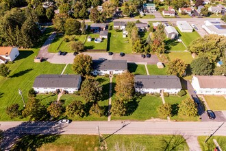 Willow View in Lockport, NY - Foto de edificio - Building Photo