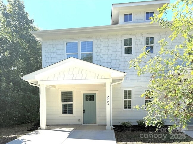 property at 729 Wabash Ave