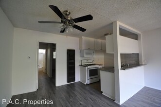 14142 Victory Blvd in Los Angeles, CA - Building Photo - Building Photo