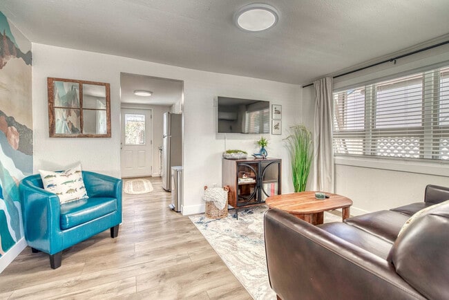property at 2818 Rose Hill St