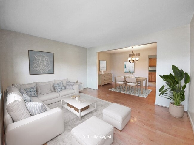 23 King Richard Ct in Rosedale, MD - Building Photo - Building Photo