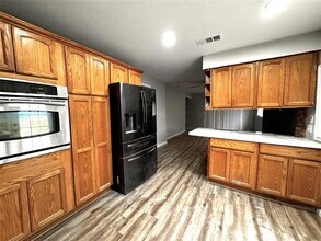 1930 S Austin Ave in Denison, TX - Building Photo - Building Photo