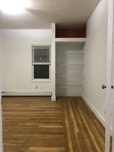10 School St, Unit 1 in Attleboro, MA - Foto de edificio - Building Photo