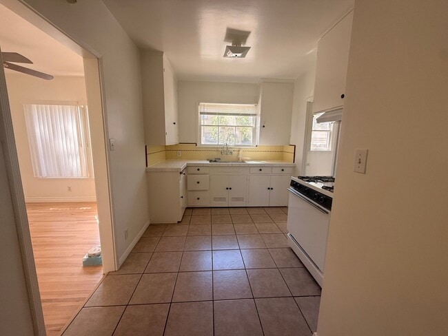 property at 5135 Olivewood Ave