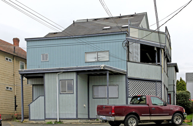 2610 Grand Ave in Everett, WA - Building Photo - Building Photo