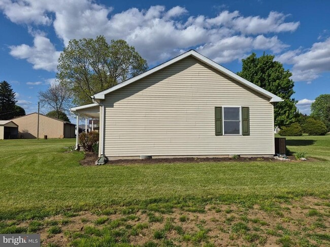 283 Colorado St in Chambersburg, PA - Building Photo - Building Photo