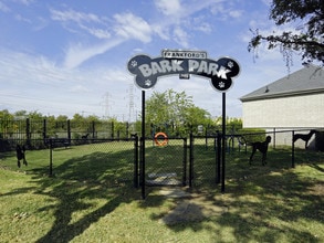 The Pearl on Frankford in Dallas, TX - Building Photo - Building Photo