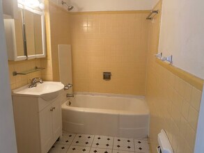 1107 W 22nd St, Unit West22nd#A in Austin, TX - Building Photo - Building Photo