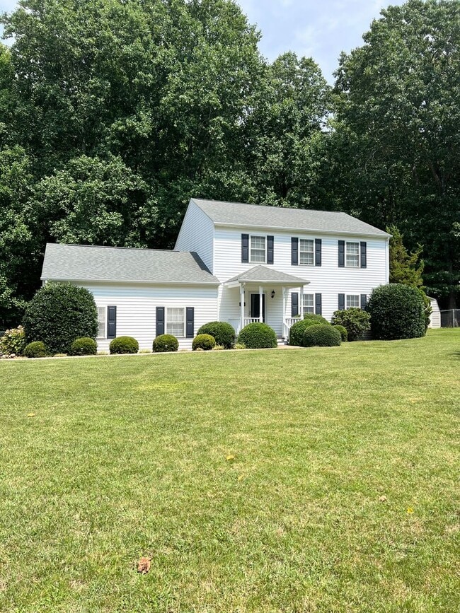 property at 108 Fieldstone Ct