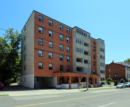 23 Main St in Hamilton, ON - Building Photo - Building Photo