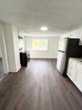 1114 Cherry St in Barberton, OH - Building Photo - Building Photo