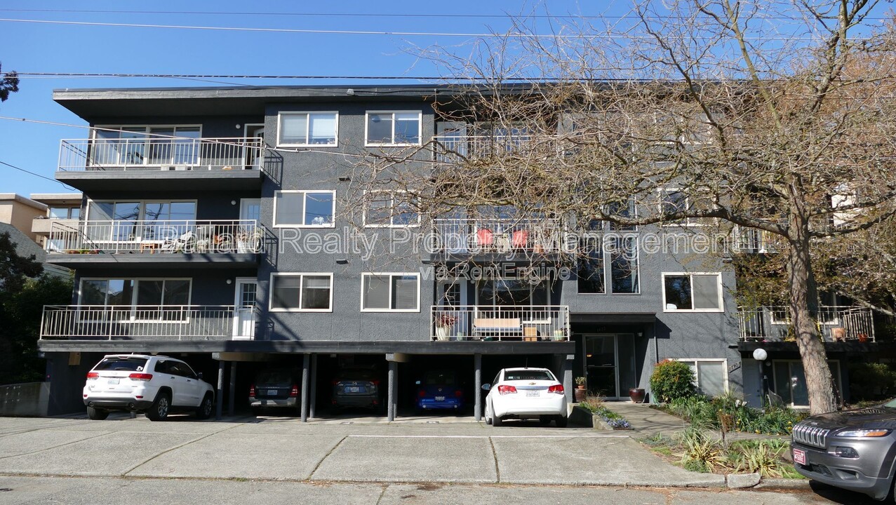 1422 NW 63rd St in Seattle, WA - Building Photo