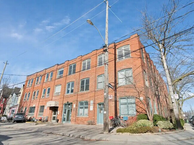 34 Noble St in Toronto, ON - Building Photo - Building Photo