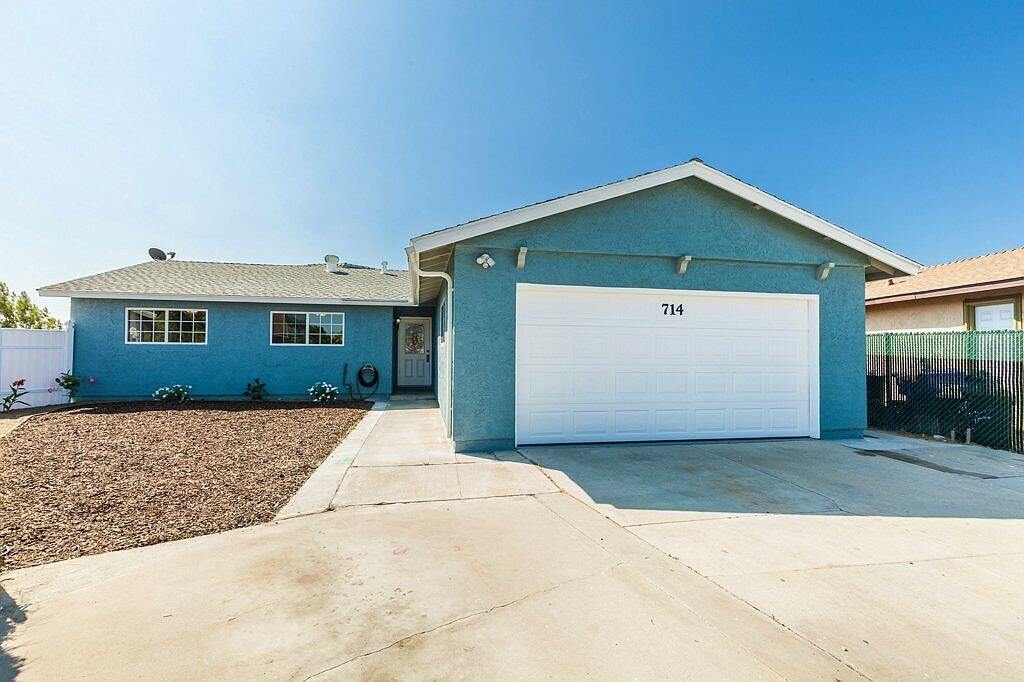 714 Herbert St in Oceanside, CA - Building Photo