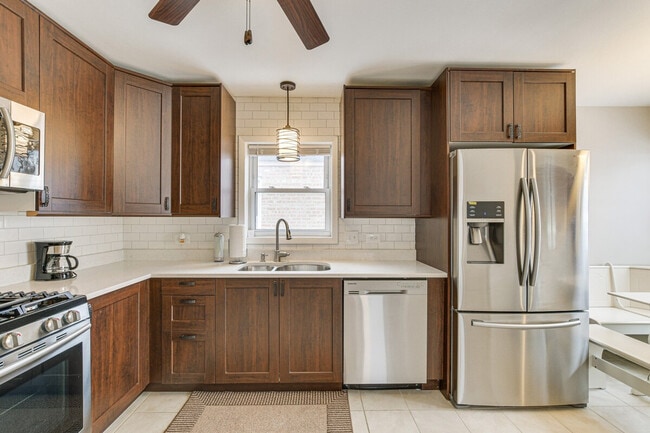 12827 S Morgan St in Chicago, IL - Building Photo - Building Photo