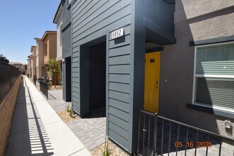 6952 Lynbridge St in Las Vegas, NV - Building Photo - Building Photo