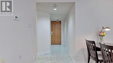 38 Elm St in Toronto, ON - Building Photo - Building Photo