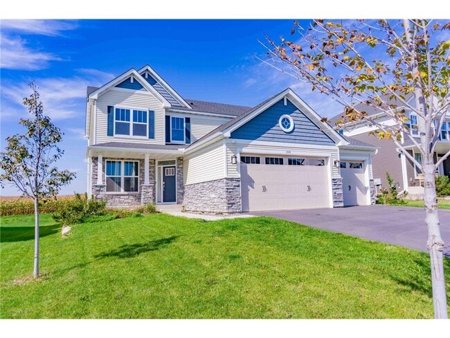 property at 1574 Edgebrook Ln