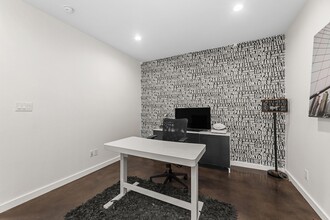 4411 Roseland Ave in Dallas, TX - Foto de edificio - Building Photo