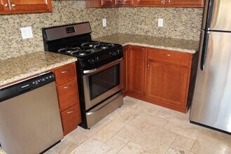 137 Daisy Ave in Imperial Beach, CA - Building Photo - Building Photo