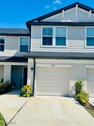 4261 Canova Ct in North Fort Myers, FL - Building Photo