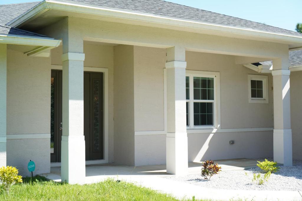 18713 92nd Ln N in Loxahatchee, FL - Foto de edificio