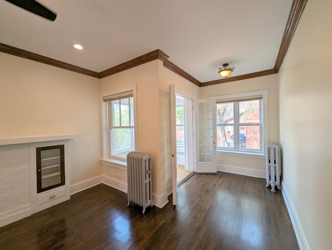 1407 W Winona St, Unit 2 in Chicago, IL - Building Photo - Building Photo