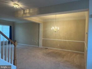 233 Birchwood Dr in West Chester, PA - Building Photo - Building Photo