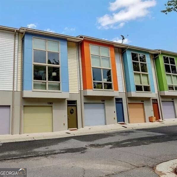 1381 Stirling Cir NW in Atlanta, GA - Building Photo - Building Photo