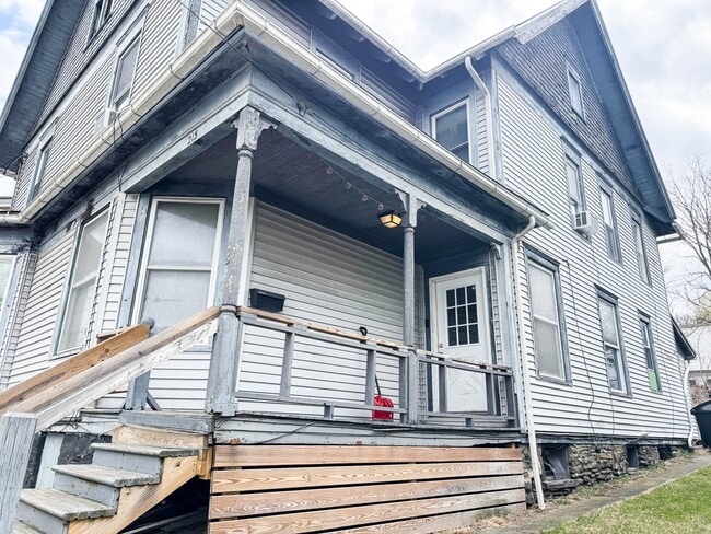 215 Prospect St in Ithaca, NY - Building Photo - Building Photo