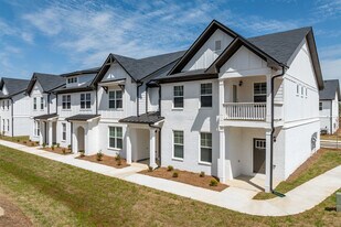 Vaughn Townhomes in Conyers, GA - Building Photo