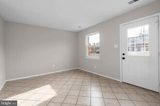 45 Heritage Ct in Annapolis, MD - Foto de edificio - Building Photo