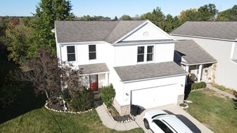 5184 Meadow Crest Cir in Holly, MI - Building Photo