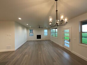 226-240 N Cottonwood Rd in Bozeman, MT - Building Photo - Building Photo