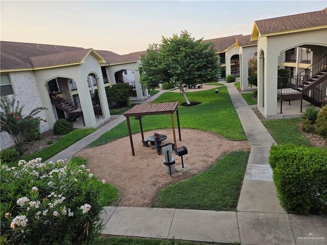 property at 2501 Hibiscus Ave
