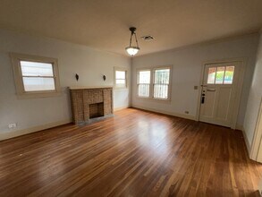 4716 Crawford St in Houston, TX - Building Photo - Building Photo