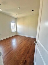 1145 W Lunt Ave in Chicago, IL - Foto de edificio - Building Photo