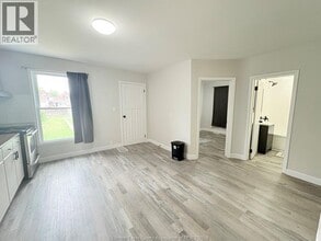 820 Marion Ave in Windsor, ON - Building Photo - Building Photo