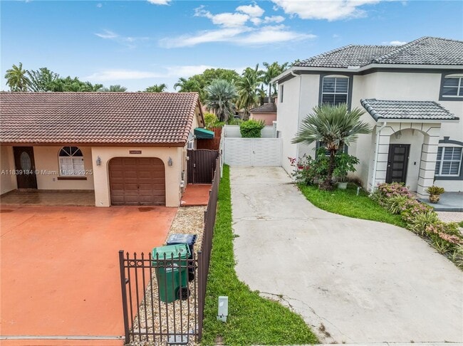 property at 17993 SW 152nd Pl