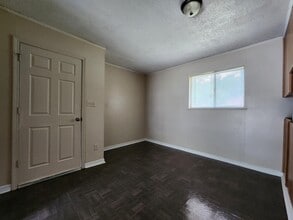 4317 Knowlcrest Dr in Moss Point, MS - Building Photo - Building Photo
